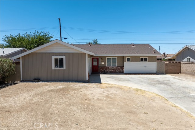 45561 Rodin Avenue, Lancaster CA: https://media.crmls.org/medias/0b0bd3d2-c269-48a1-a322-565ce0bb5961.jpg