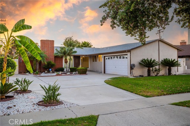 645 S Archer Street, Anaheim CA: https://media.crmls.org/medias/0b0bd682-5354-4eed-afe4-47eec0fcf725.jpg
