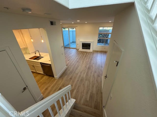 Detail Gallery Image 20 of 22 For 552 Shoal Cir, Redwood City,  CA 94065 - 2 Beds | 2/1 Baths