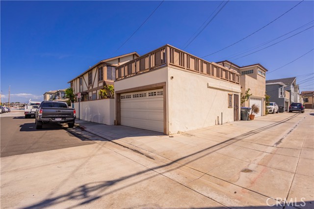Image 3 for 825 W Bay Ave, Newport Beach, CA 92661