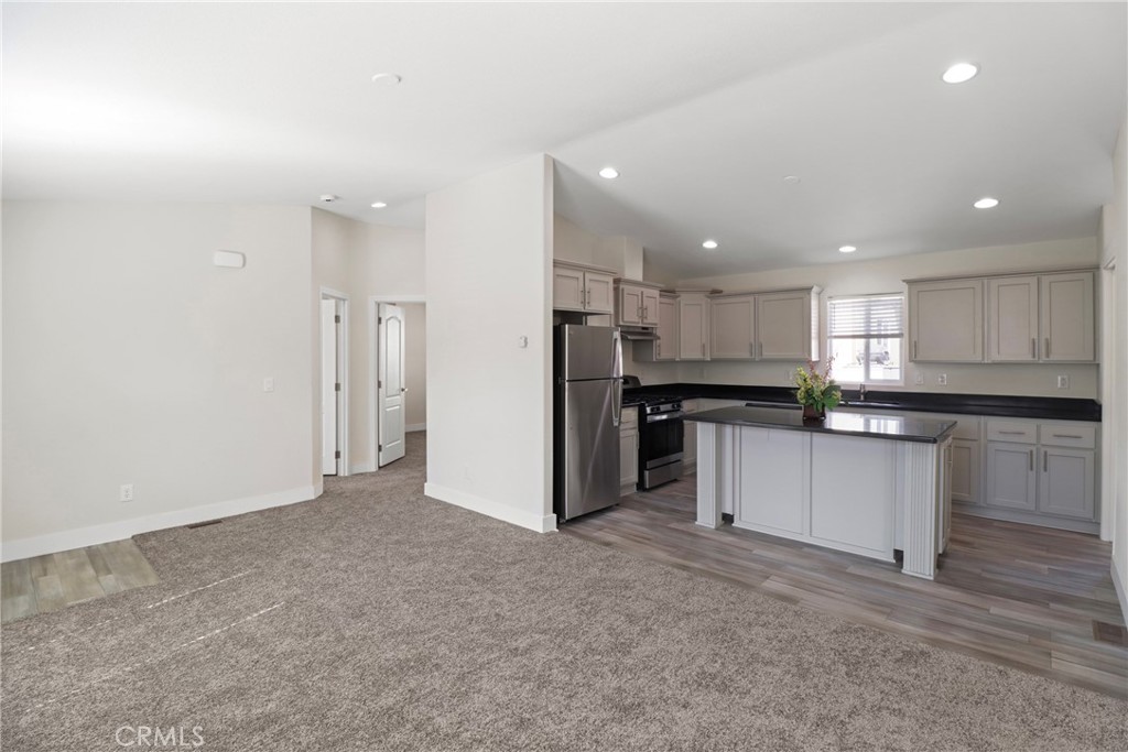 451 S Sellers Street 5