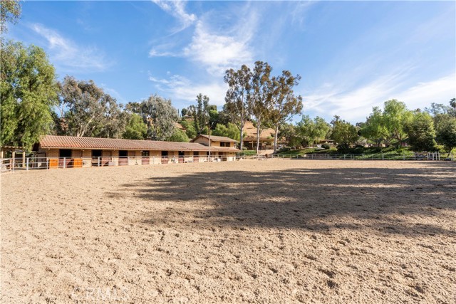 Detail Gallery Image 32 of 41 For 26102 Spur Branch Ln, Laguna Hills,  CA 92653 - 5 Beds | 4/1 Baths