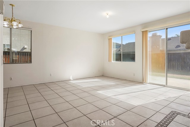 Detail Gallery Image 13 of 39 For 26281 Casa Encantador, Moreno Valley,  CA 92555 - 4 Beds | 3 Baths