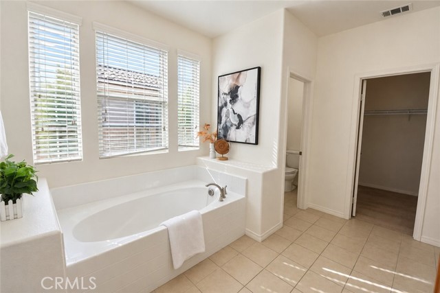 5 Bed Home for Sale in Ontario, California