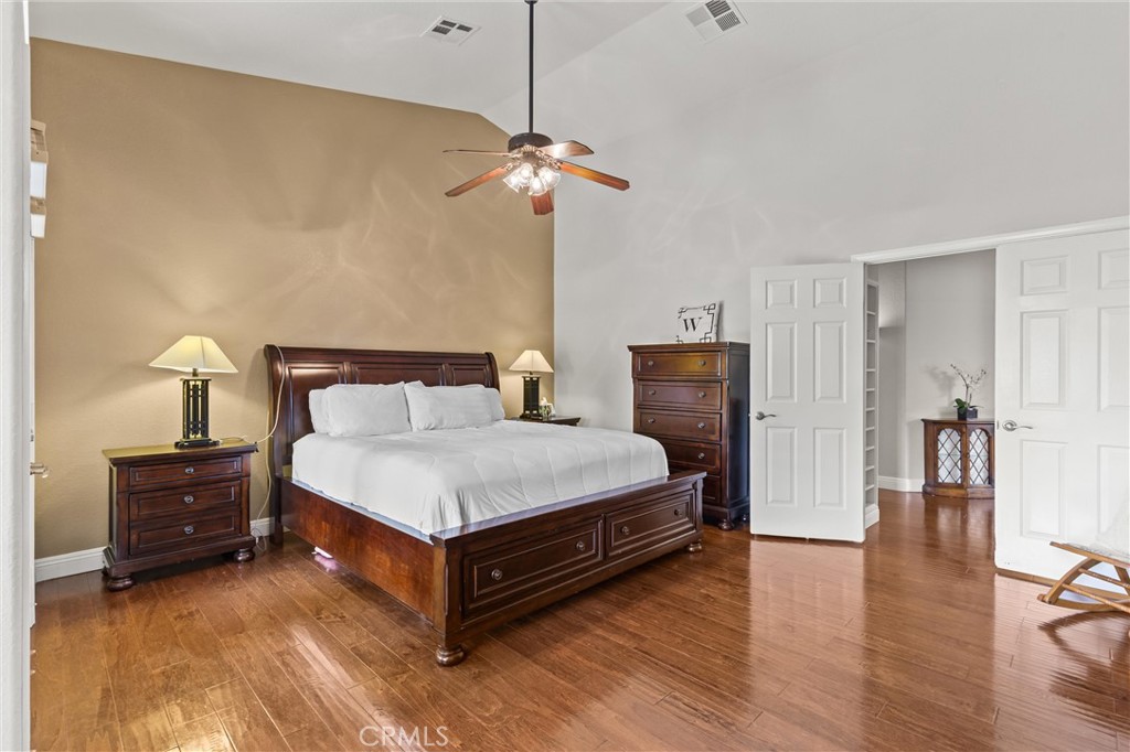 MLS #OC25223334 image #14