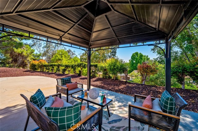 Detail Gallery Image 23 of 44 For 757 Horseshoe Cir, Vista,  CA 92081 - 3 Beds | 2 Baths