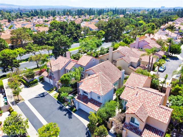 19 Las Cruces, Irvine CA: https://media.crmls.org/medias/0b121468-527d-4b68-8478-3640e308646c.jpg