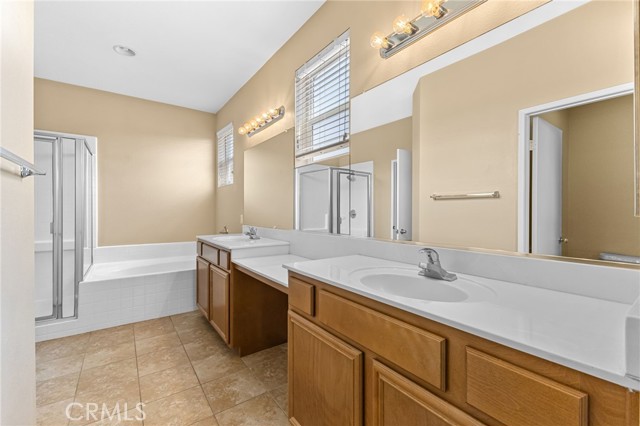 26816 Calico Court, Winchester CA: https://media.crmls.org/medias/0b121496-21a5-48d5-94da-6e02bc1b8dfc.jpg