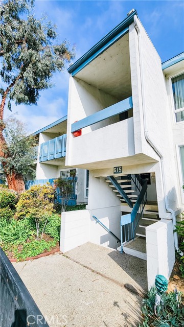 615 Prospect Avenue, Redondo Beach, California 90277, 2 Bedrooms Bedrooms, ,1 BathroomBathrooms,Residential,Sold,Prospect,PV22065210