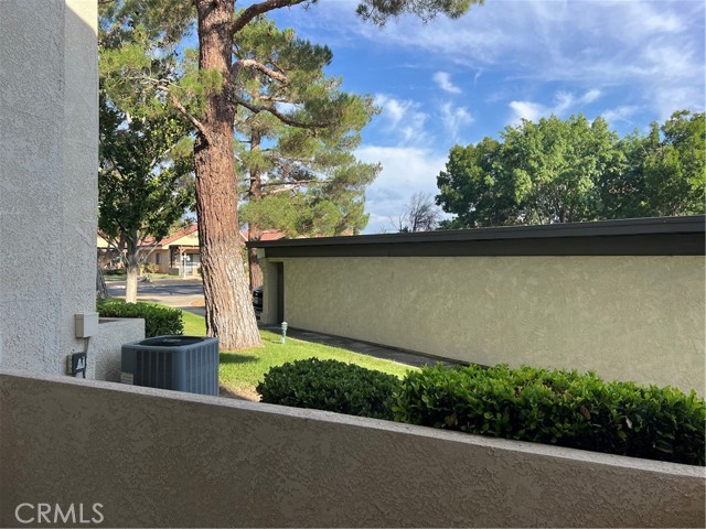 Detail Gallery Image 16 of 27 For 19163 Palo Verde Dr, Apple Valley,  CA 92308 - 2 Beds | 2 Baths