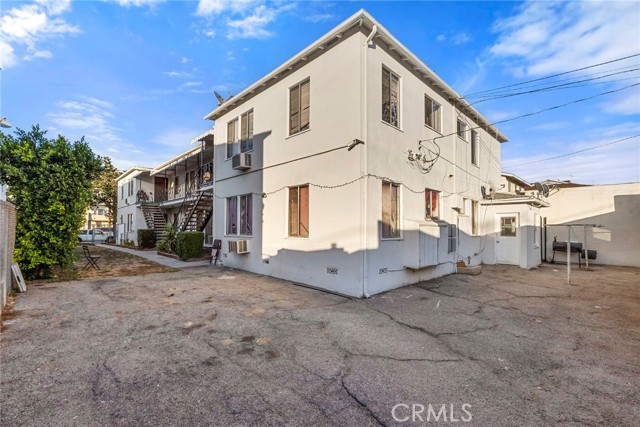 14324 Roscoe Boulevard, Panorama City CA: https://media.crmls.org/medias/0b13d1ce-a819-44eb-ae68-127edb3b06b2.jpg