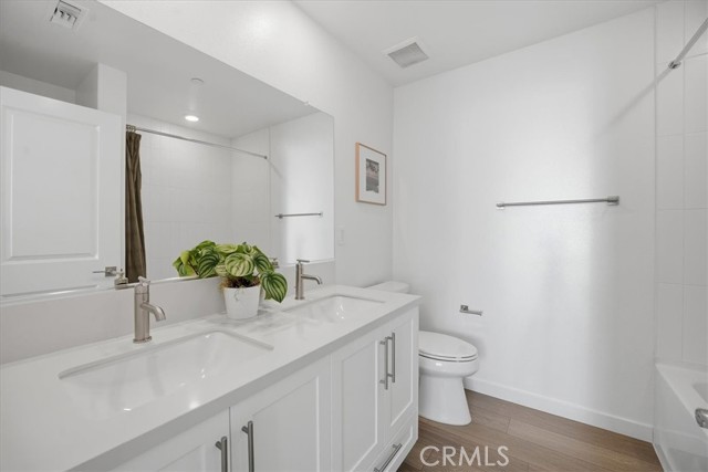 Detail Gallery Image 32 of 48 For 2380 Haley Point Drive #104,  Ventura,  CA 93003 - 4 Beds | 3/1 Baths