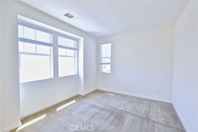 2969 E Merritt Paseo, Ontario CA: https://media.crmls.org/medias/0b14d117-6ff5-4ba1-b374-52defeb43ec6.jpg