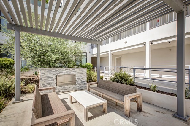 399 E Del Mar Boulevard, Pasadena CA: https://media.crmls.org/medias/0b15b3f1-2dfc-4420-916c-225315fd190e.jpg