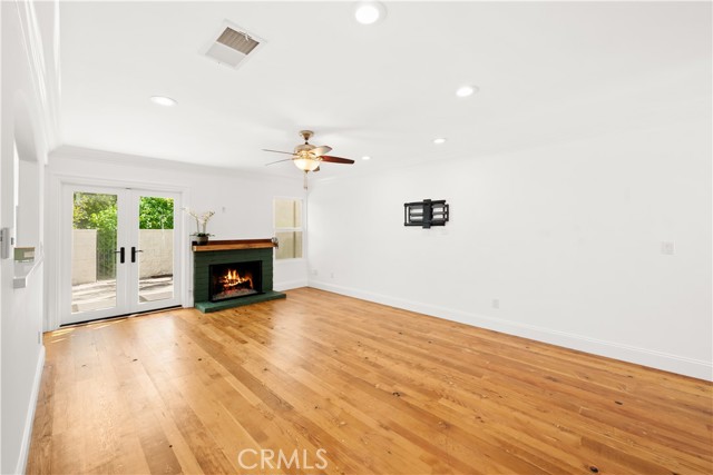 33026 Lighthouse Ct, San Juan Capistrano CA: https://media.crmls.org/medias/0b15c23b-67e2-423f-a991-b8a8c8dc62e0.jpg