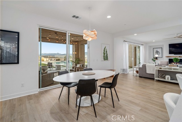 Detail Gallery Image 19 of 74 For 3731 Eliopulos Ranch, Palmdale,  CA 93551 - 5 Beds | 3 Baths