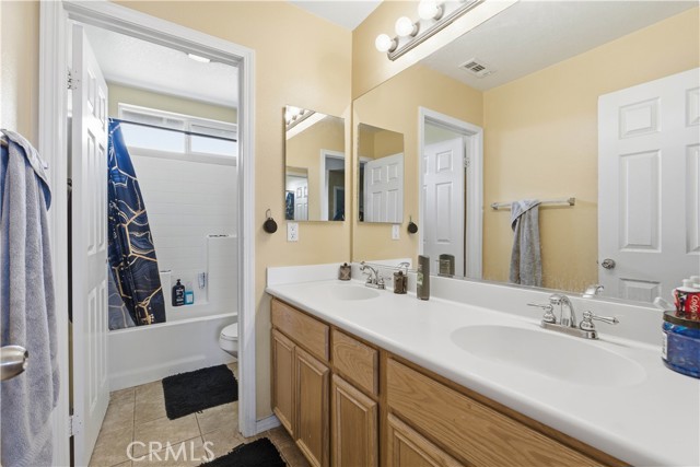 Detail Gallery Image 27 of 43 For 13855 Jackson St, Oak Hills,  CA 92344 - 5 Beds | 3 Baths