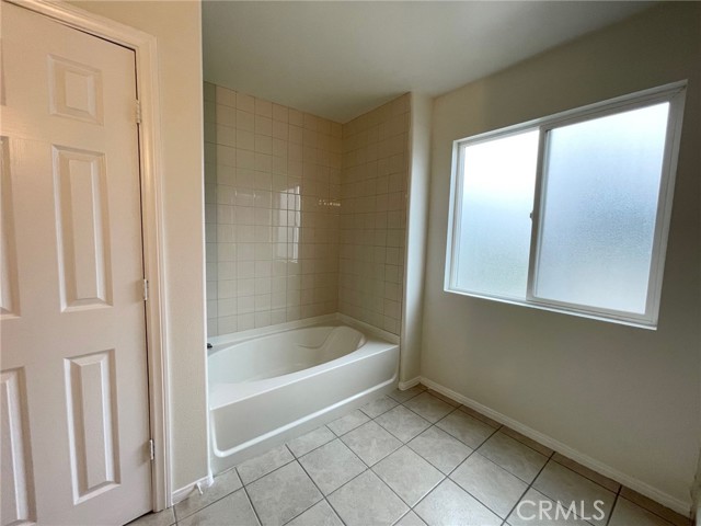 Detail Gallery Image 17 of 28 For 410 E Arrow Hwy, Upland,  CA 97186 - 3 Beds | 2/1 Baths