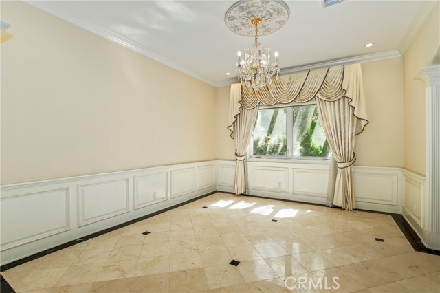 Detail Gallery Image 18 of 59 For 14659 Valley Vista, Sherman Oaks,  CA 91403 - 5 Beds | 4/1 Baths