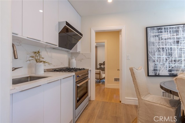 2245 E California Boulevard, San Marino CA: https://media.crmls.org/medias/0b185d1d-27f9-4fd1-b3e9-5d9327cd92fe.jpg