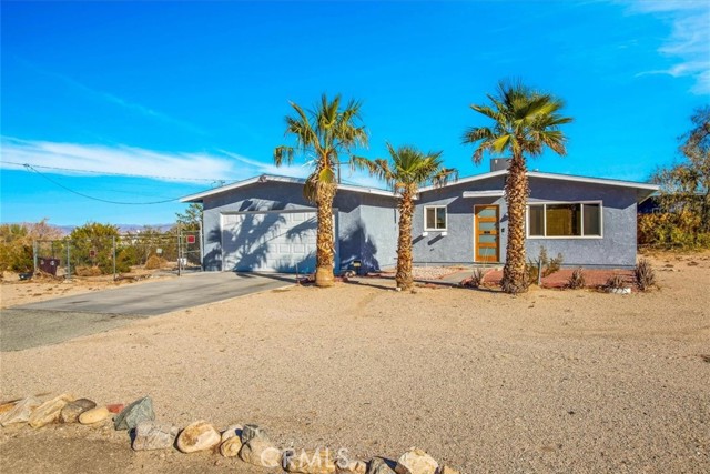 Detail Gallery Image 2 of 41 For 7227 Sherman Hoyt Ave, Twentynine Palms,  CA 92277 - 3 Beds | 1 Baths