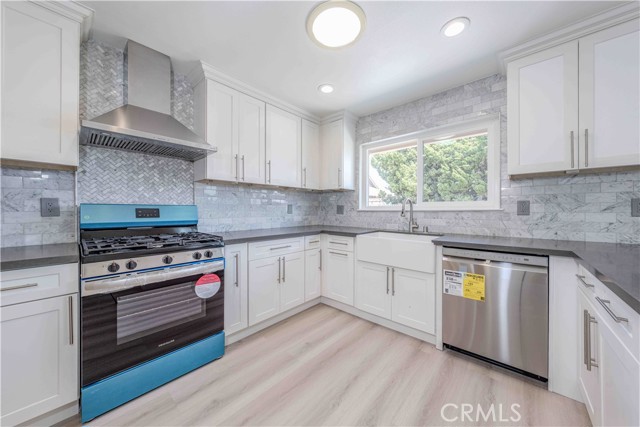 Detail Gallery Image 8 of 32 For 996 S Hilda St, Anaheim,  CA 92806 - 4 Beds | 2 Baths