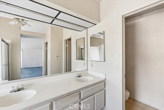 7524 Sunny Ridge, Highland CA: https://media.crmls.org/medias/0b1972a5-b891-45e8-bb1e-928de52a85be.jpg