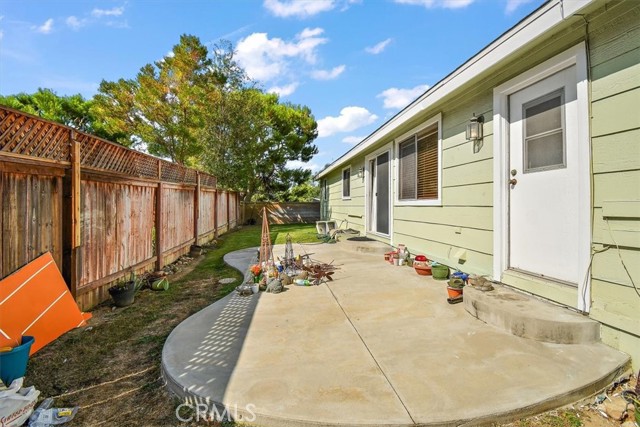 Detail Gallery Image 30 of 32 For 5625 Greenbriar Dr, Yorba Linda,  CA 92887 - 3 Beds | 2 Baths