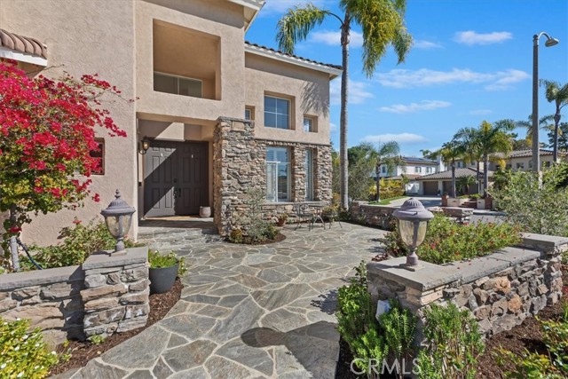 Detail Gallery Image 8 of 53 For 410 De Anza Ct, Oceanside,  CA 92057 - 5 Beds | 3 Baths