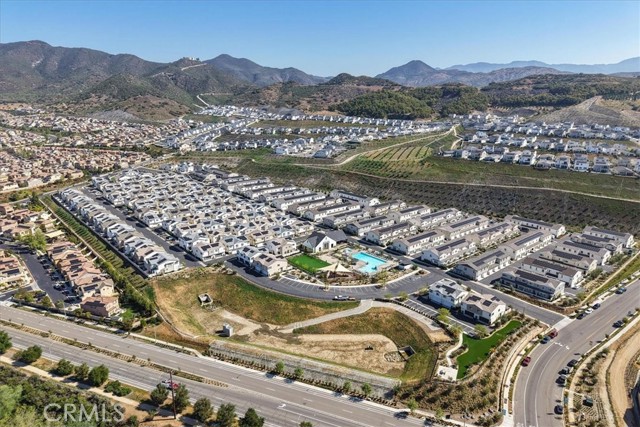 35246 Blossom, Fallbrook CA: https://media.crmls.org/medias/0b198fb1-d1bf-4803-af32-52cb7f17ac83.jpg