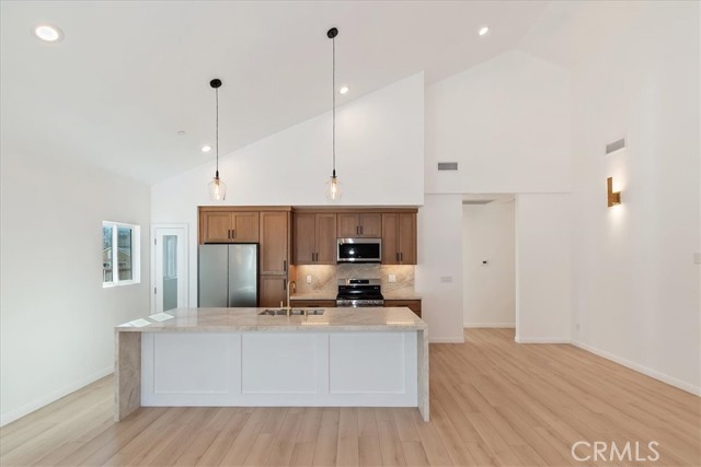 Detail Gallery Image 19 of 50 For 304 San Anselmo, Big Bear City,  CA 92314 - 3 Beds | 3/1 Baths