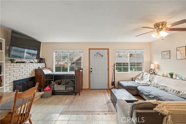 Detail Gallery Image 6 of 43 For 721 Clay Trl, Frazier Park,  CA 93225 - 2 Beds | 1 Baths