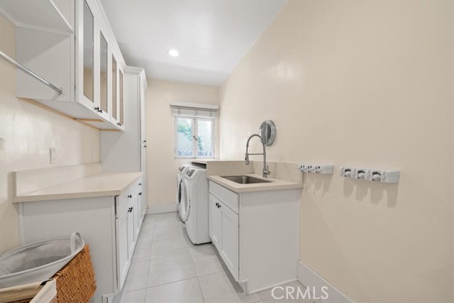 268 S Norton Avenue, Los Angeles CA: https://media.crmls.org/medias/0b1daf6c-5fa0-4708-ac79-2d47b3879904.jpg