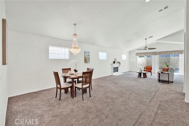 11246 Pleasant Hills Drive, Apple Valley CA: https://media.crmls.org/medias/0b1e10d7-6680-458c-9b92-a93c66655e51.jpg