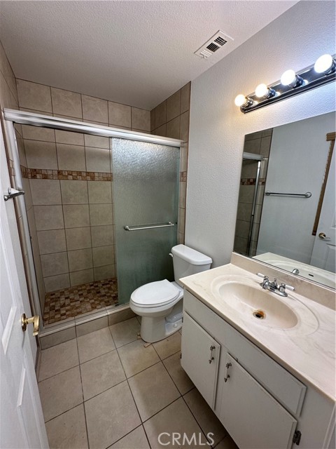 Detail Gallery Image 13 of 22 For 135 Village Dr, Blythe,  CA 92225 - 3 Beds | 2 Baths