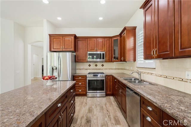 Detail Gallery Image 16 of 37 For 41814 Corte Lara, Temecula,  CA 92592 - 4 Beds | 3 Baths