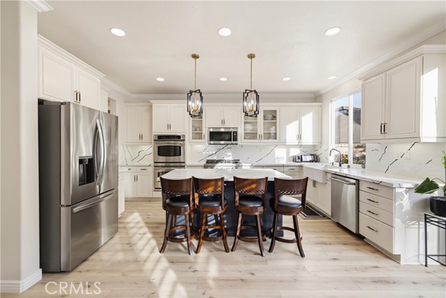 Detail Gallery Image 17 of 75 For 19721 Mathilde, Saugus,  CA 91350 - 5 Beds | 4 Baths