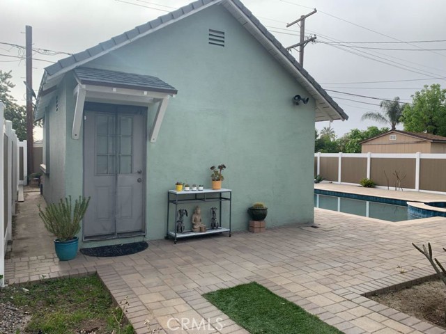 2050 N Screenland Drive, Burbank, CA, 91505 2050 N Screenland Drive, Burbank, CA, 91505