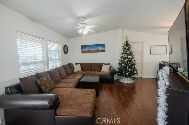 Detail Gallery Image 8 of 11 For 13102 Partridge #51,  Garden Grove,  CA 92843 - 3 Beds | 2 Baths