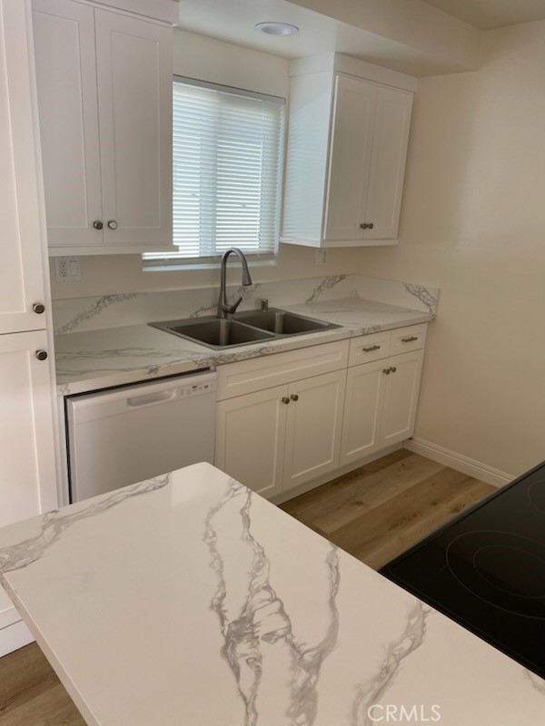 Detail Gallery Image 2 of 7 For 1209 Beryl St #C,  Redondo Beach,  CA 90277 - 2 Beds | 1/1 Baths