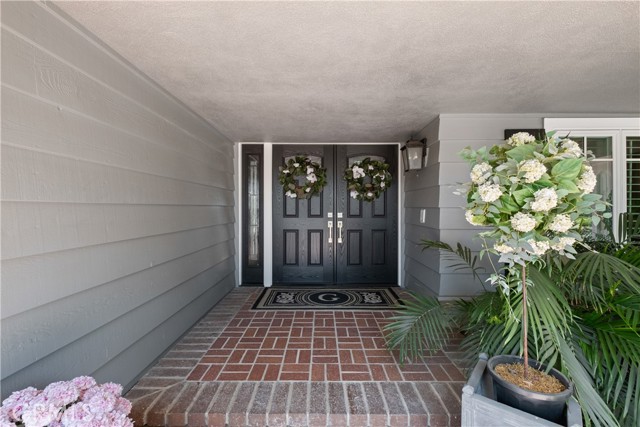 Detail Gallery Image 6 of 53 For 12261 Browning Ave, North Tustin,  CA 92705 - 5 Beds | 4/1 Baths