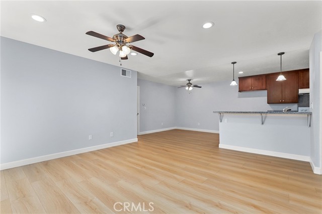 Detail Gallery Image 8 of 28 For 2501 W Sunflower Ave #E16,  Santa Ana,  CA 92704 - 3 Beds | 2 Baths