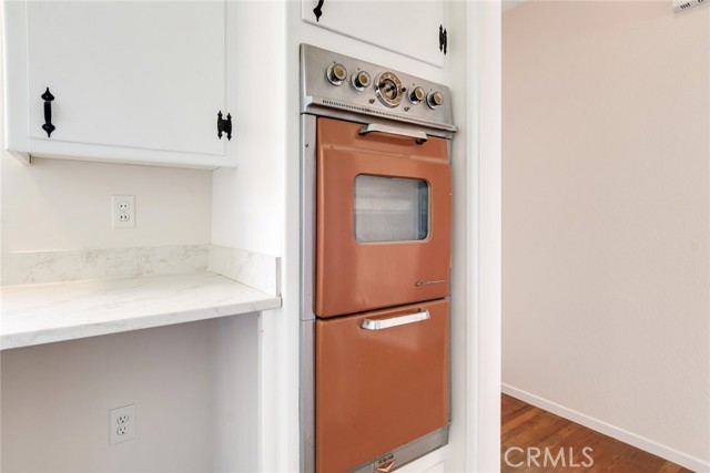 Detail Gallery Image 9 of 27 For 194 W Blaine St, Riverside,  CA 92507 - 4 Beds | 2 Baths