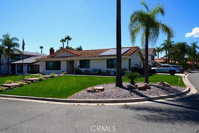 22511 Pin Tail Drive, Canyon Lake CA: https://media.crmls.org/medias/0b229f71-4158-4559-99f0-b4a7e76f5cd8.jpg