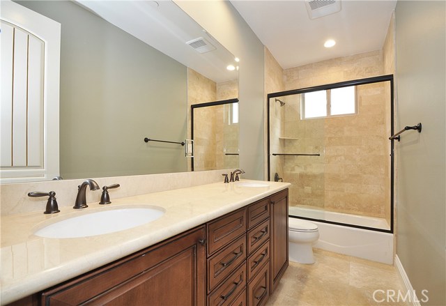 519 Lucia, Redondo Beach, California 90277, 4 Bedrooms Bedrooms, ,2 BathroomsBathrooms,Residential,Sold,Lucia,SB17035897