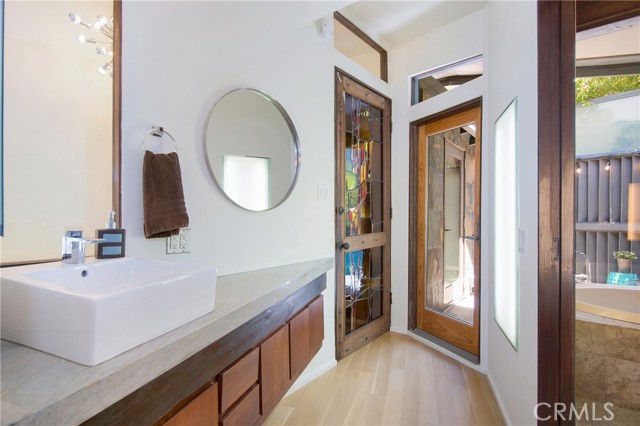 Detail Gallery Image 39 of 52 For 785 Alta Vista, Laguna Beach,  CA 92651 - 3 Beds | 3/1 Baths