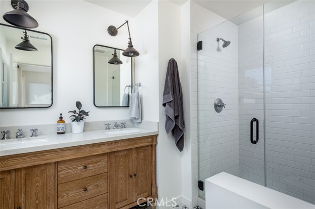 Detail Gallery Image 19 of 28 For 420 Cabrillo St, Costa Mesa,  CA 92627 - 3 Beds | 2 Baths