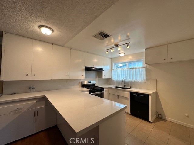 Detail Gallery Image 6 of 40 For 6906 Birchton, West Hills,  CA 91307 - 5 Beds | 2 Baths