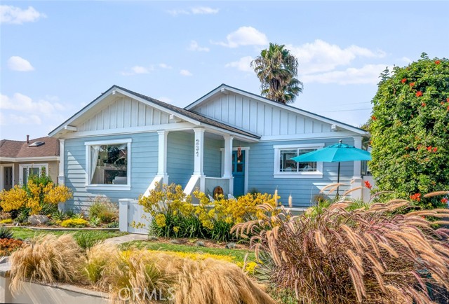 231 Avenue D, Redondo Beach, California 90277, 4 Bedrooms Bedrooms, ,2 BathroomsBathrooms,Residential,Sold,Avenue D,SB21179835