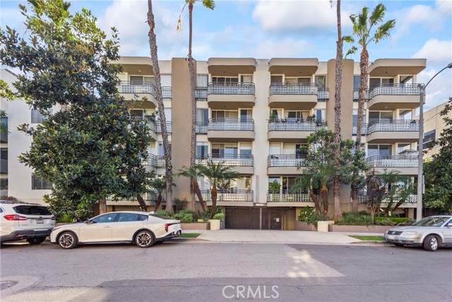 1819 Holmby Ave Unit 104